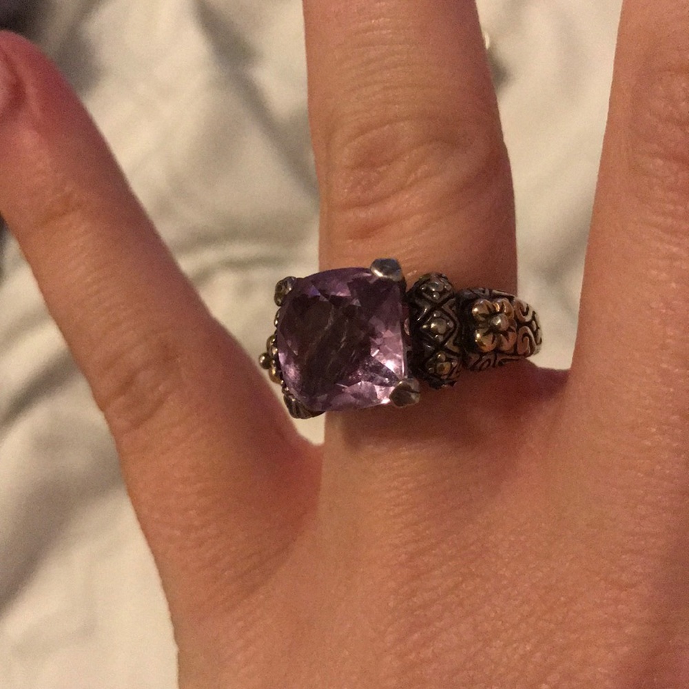 Barbara Bixby 18K gold ring as 7